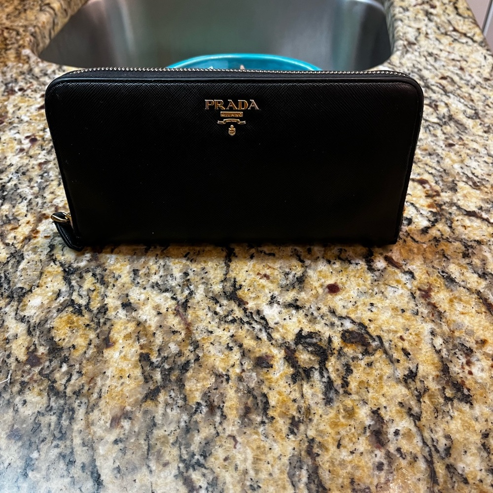 EUC Authentic Prada Saffiano leather full-size zip around wallet.